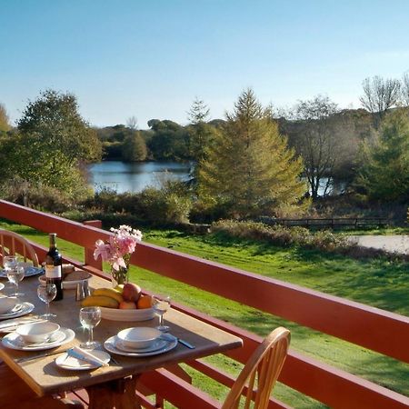 Thistle Lodges At Sandyhills Bay Далбийти Екстериор снимка