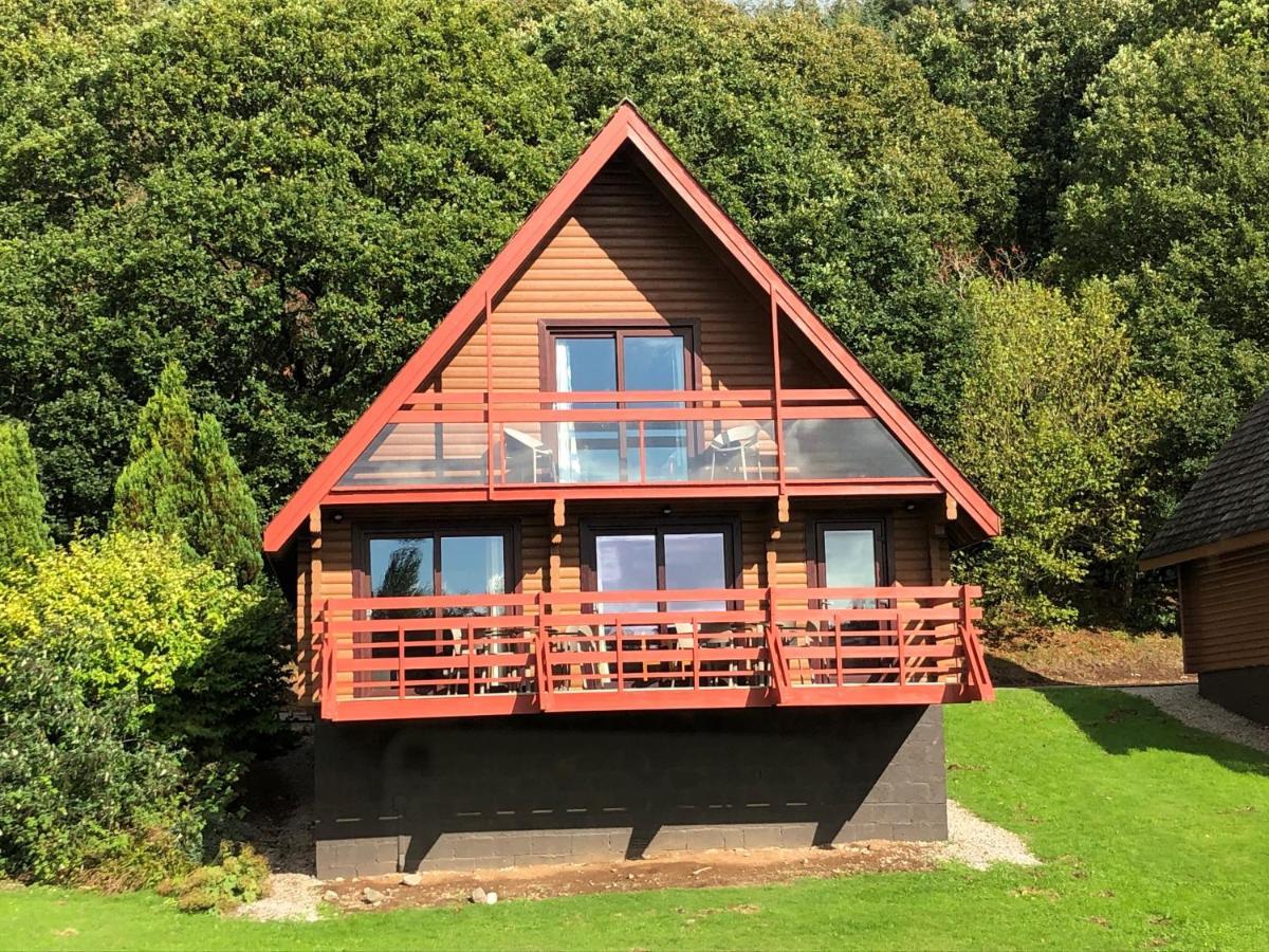 Thistle Lodges At Sandyhills Bay Далбийти Екстериор снимка